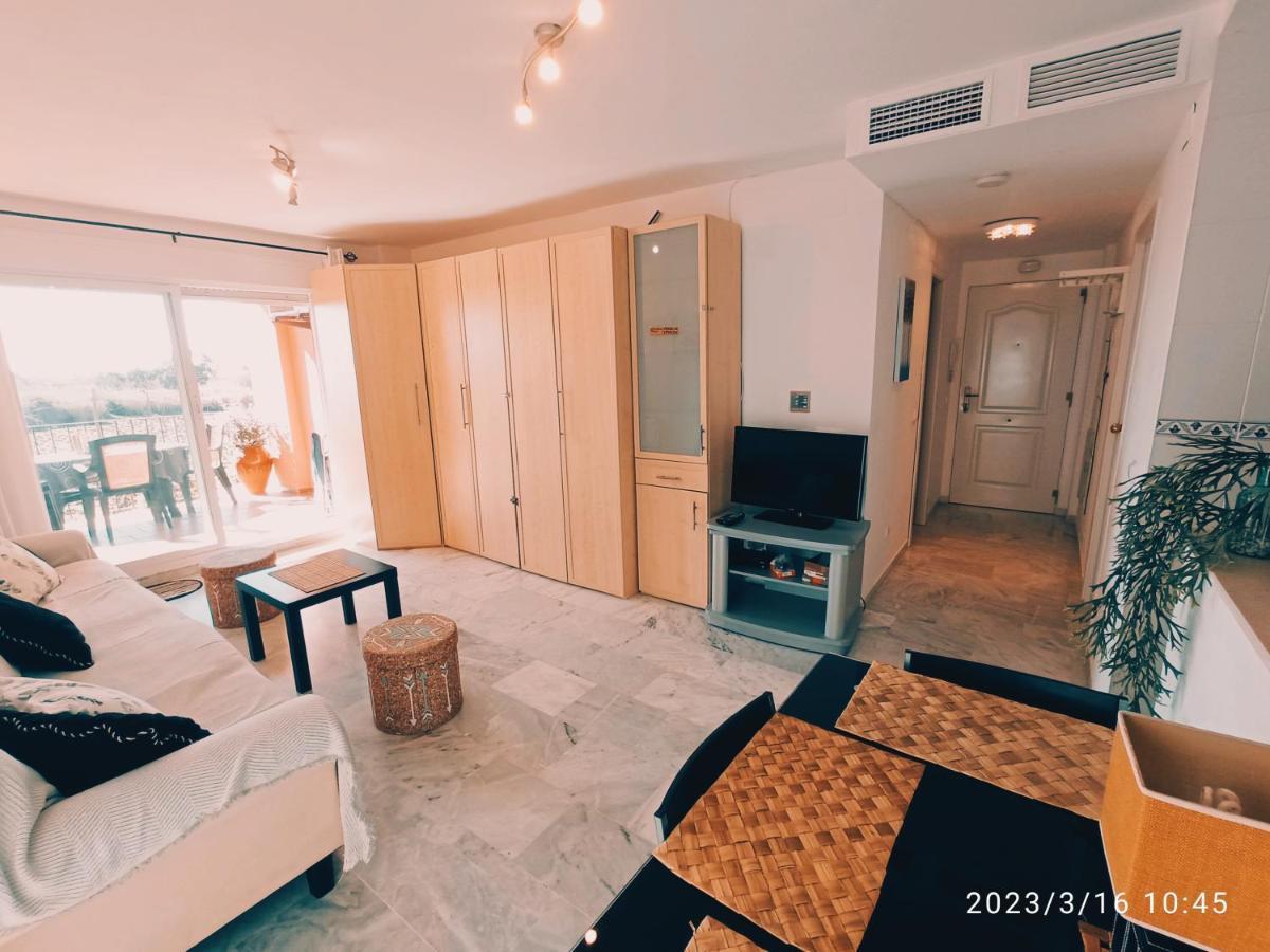 Apartamentos Los Hidalgo Golf Manilva Extérieur photo